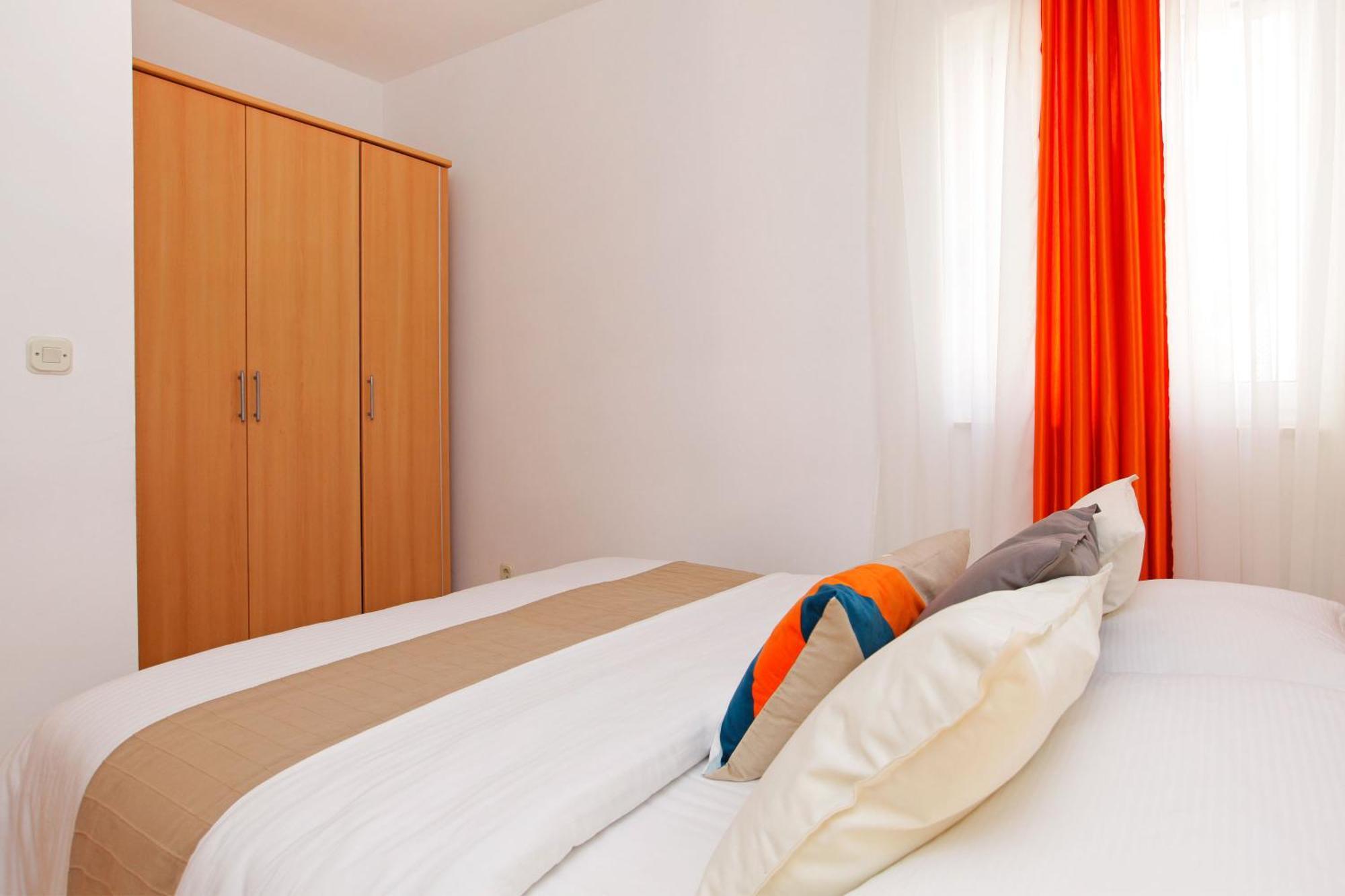Apartments Villa Adria Bol Pokoj fotografie